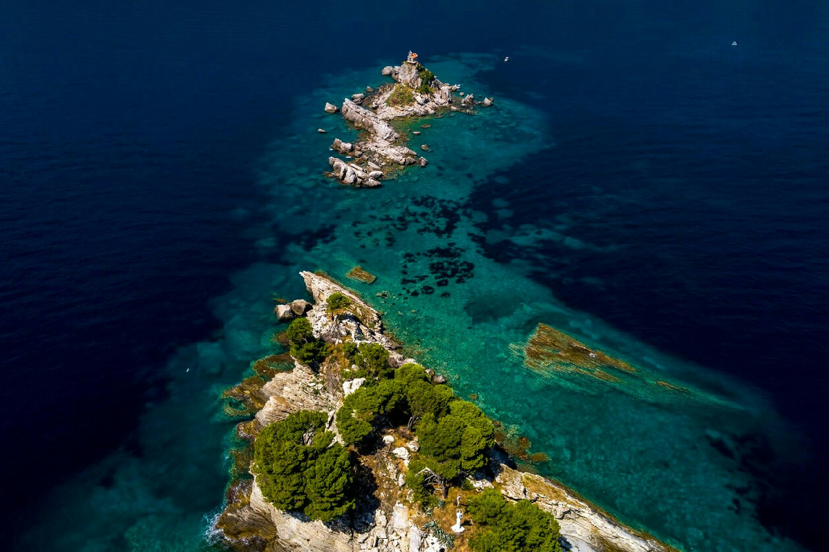 L'isola privata delle Formiche: il gioiello segreto del Mediterraneo custodito da pochi ogni anno