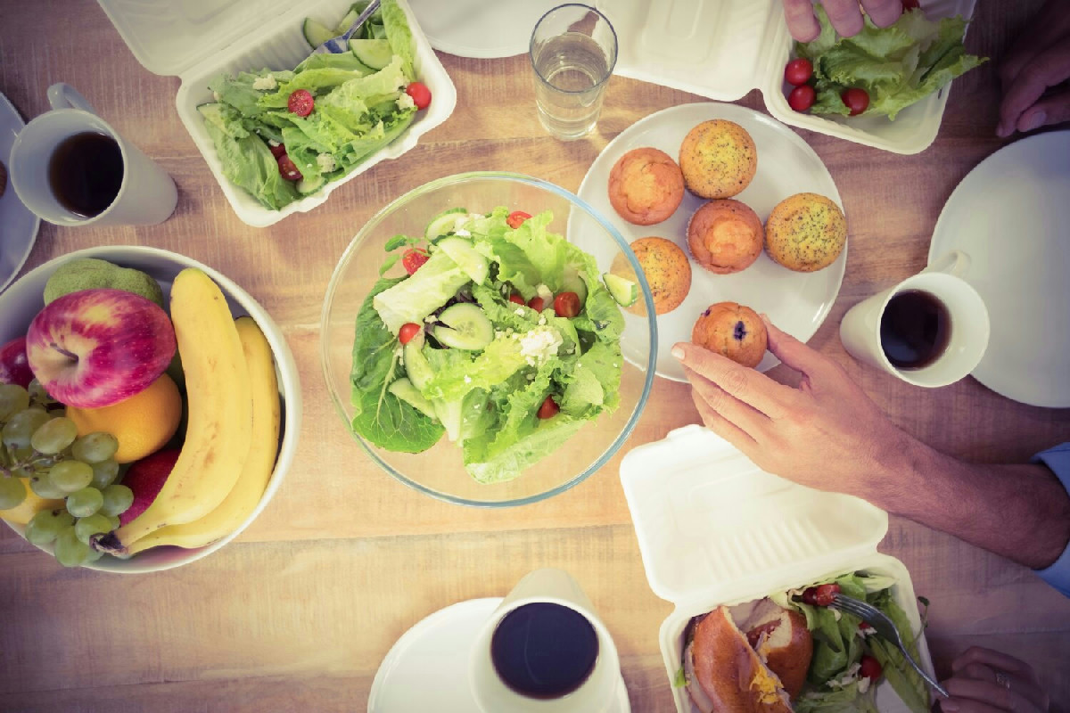 Molte persone scelgono una dieta, ma solo alcune garantiscono risultati visibili e duraturi nel tempo