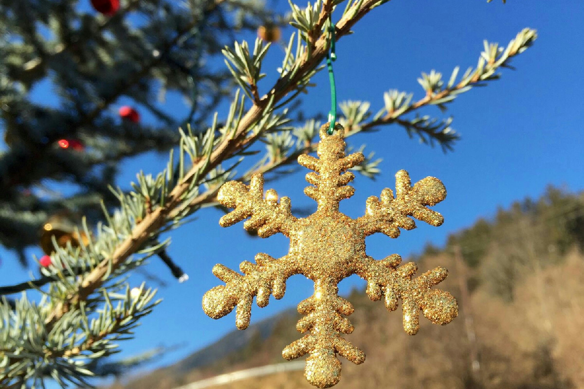 Natale in Sicilia tra luci magiche, tradizioni secolari e angoli suggestivi che riscaldano il cuore delle feste