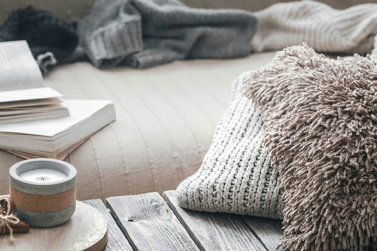 Questo piccolo accorgimento in casa rende l'ambiente caldo risparmiando energia subito