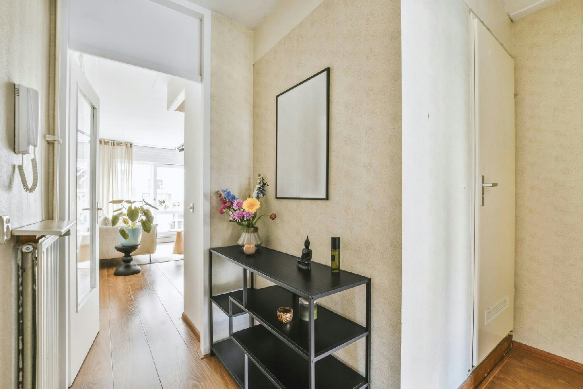 Un semplice trucco per mantenere l’ingresso ordinato anche durante i mesi più freddi e umidi